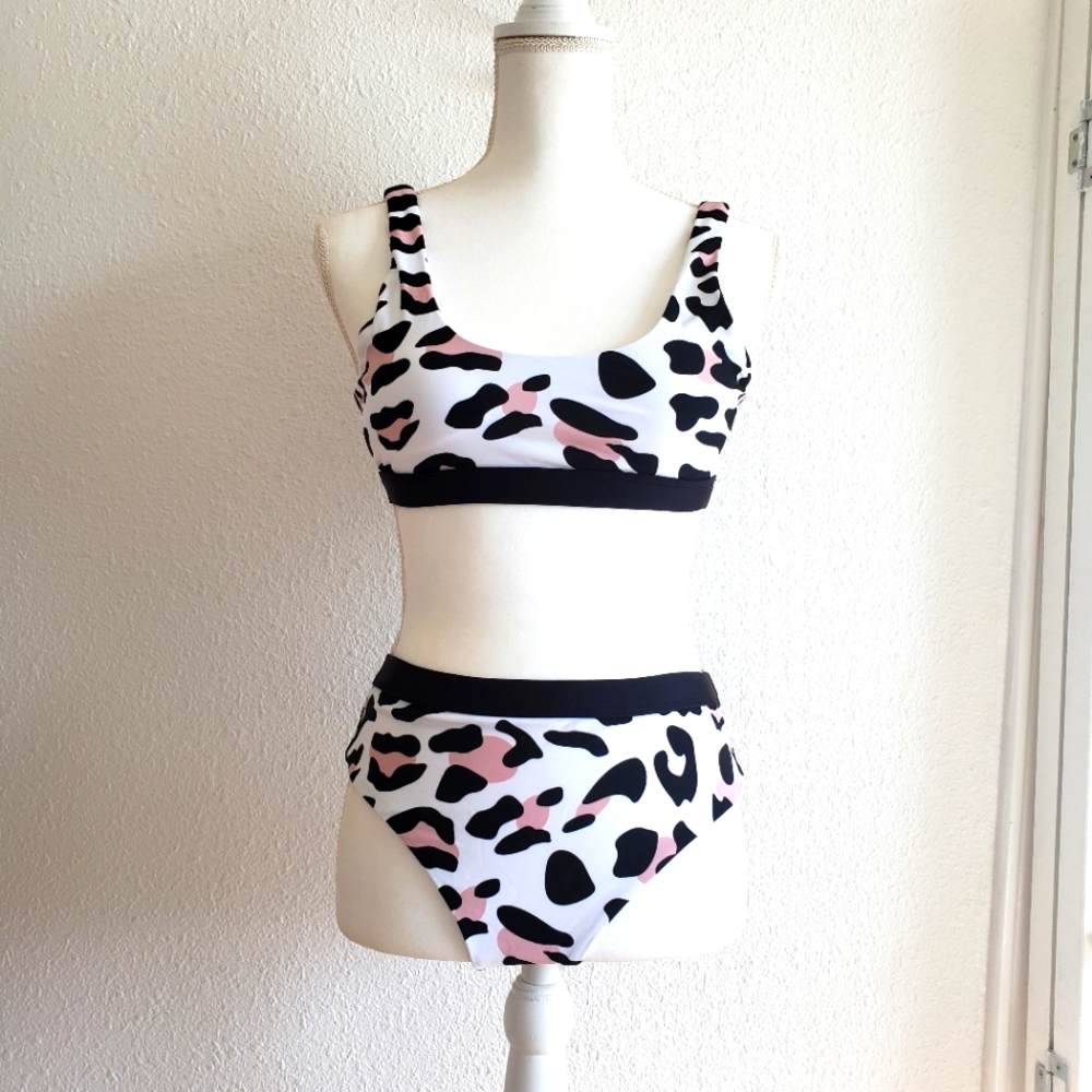 New with minor defect 2 pieces Swimsuit